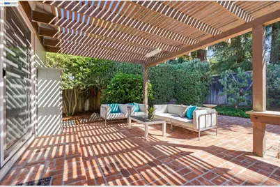 2645 Swanson Way, Mountain View, CA 94040 - Photo 7