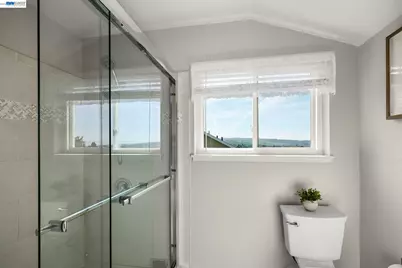 6034 Slopeview Ct, Castro Valley, CA 94552 - Photo 19