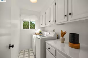 6034 Slopeview Ct, Castro Valley, CA 94552 - Photo 13