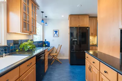 5437 Poinsett Ave, El Cerrito, CA 94530 - Photo 9