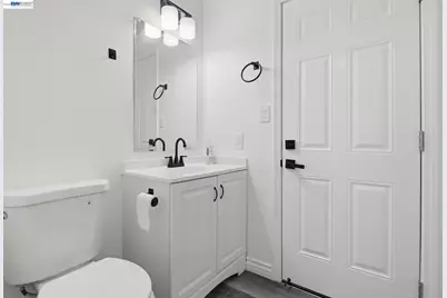 1940 McPeak Ct, Tracy, CA 95376 - Photo 17