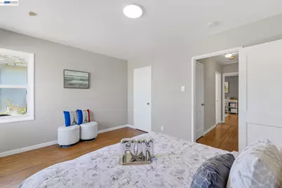 16311 Ria Dr, Ashland, CA 94578 - Photo 19