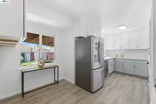 16311 Ria Dr, Ashland, CA 94578 - Photo 13