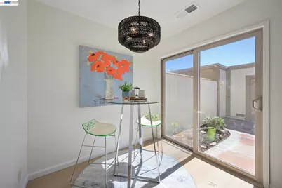 3201 Phoenix Ln, Alameda, CA 94502 - Photo 19