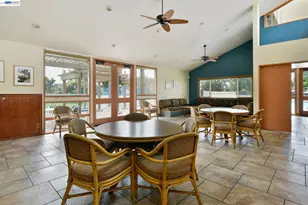 3201 Phoenix Ln, Alameda, CA 94502 - Photo 47