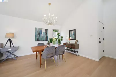 3201 Phoenix Ln, Alameda, CA 94502 - Photo 5