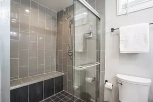 527 Chester St, Oakland, CA 94607 - Photo 19
