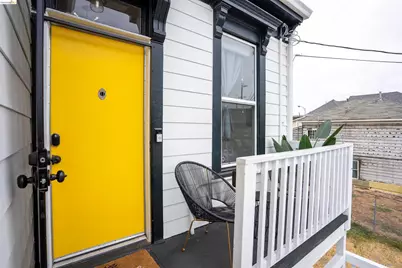527 Chester St, Oakland, CA 94607 - Photo 25