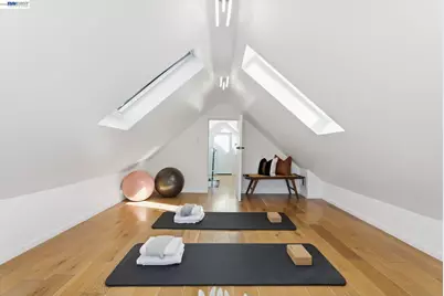 2975 Cesar Chavez St, San Francisco, CA 94110 - Photo 39