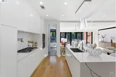 2975 Cesar Chavez St, San Francisco, CA 94110 - Photo 19