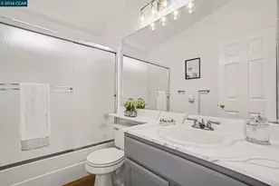 933 Country Run Dr, Martinez, CA 94553 - Photo 17