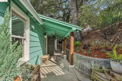 943 Glendome Circle, Oakland, CA 94602 - Photo 3