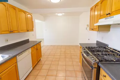 2929 Alta Mira Dr, Richmond, CA 94806 - Photo 9