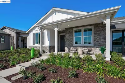 927 Conrad Street, Manteca, CA 95336 - Photo 1