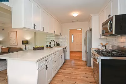 385 Maureen Ln, Pleasant Hill, CA 94523 - Photo 17