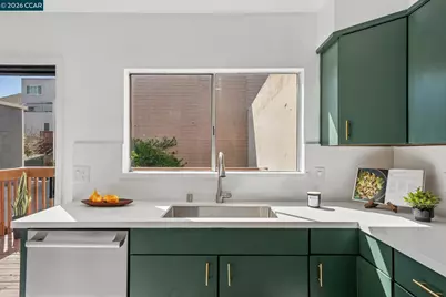 607 6th Ave, San Francisco, CA 94118 - Photo 17