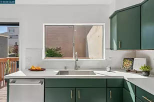 607 6th Ave, San Francisco, CA 94118 - Photo 17