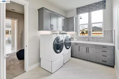 889 Conrad Street, Manteca, CA 95336 - Photo 27