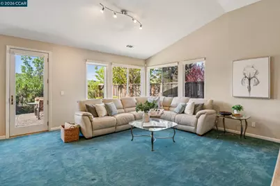 5374 Fernbank Dr, Concord, CA 94521 - Photo 25