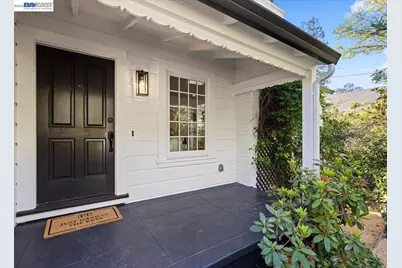 1731 Mountain Blvd, Oakland, CA 94611 - Photo 7