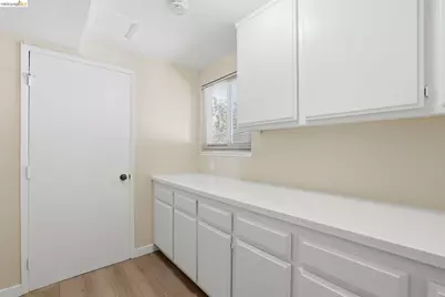 518 Churchill Park Dr, San Jose, CA 95136 - Photo 41