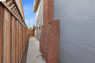 518 Churchill Park Dr, San Jose, CA 95136 - Photo 43