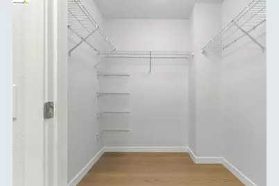 555 10th Street #201, Oakland, CA 94607 - Photo 23