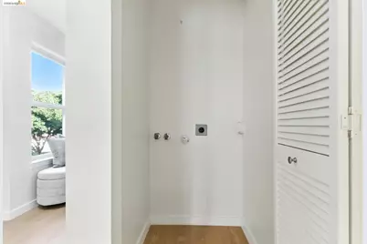 555 10th Street #201, Oakland, CA 94607 - Photo 19