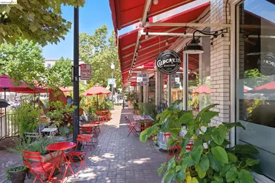 555 10th Street #201, Oakland, CA 94607 - Photo 31