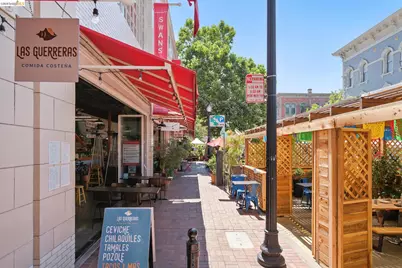 555 10th Street #201, Oakland, CA 94607 - Photo 29