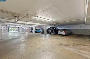 590 El Dorado Ave, Oakland, CA 94611 - Photo 25