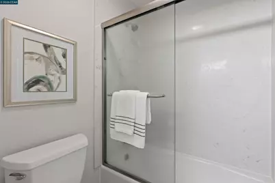 590 El Dorado Ave #214, Oakland, CA 94611 - Photo 15