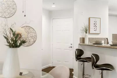 280 Caldecott #321, Oakland, CA 94618 - Photo 3