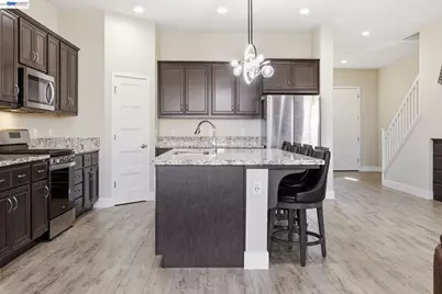 2394 Bharvani Ave, Manteca, CA 95337 - Photo 9