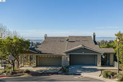 6401 Blue Rock Ct, Oakland, CA 94605 - Photo 33