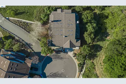 6401 Blue Rock Ct, Oakland, CA 94605 - Photo 37