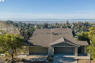 6401 Blue Rock Ct, Oakland, CA 94605 - Photo 41