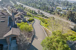 6401 Blue Rock Ct, Oakland, CA 94605 - Photo 27