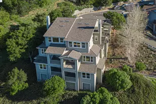 6401 Blue Rock Ct, Oakland, CA 94605 - Photo 39