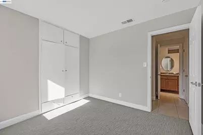 4061 Holland Dr, Pleasanton, CA 94588 - Photo 15
