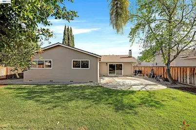 4061 Holland Dr, Pleasanton, CA 94588 - Photo 25