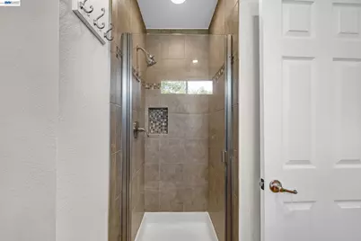 4061 Holland Dr, Pleasanton, CA 94588 - Photo 21