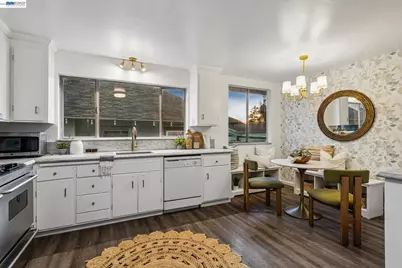 2063 Rosedale Ave, Oakland, CA 94601 - Photo 25