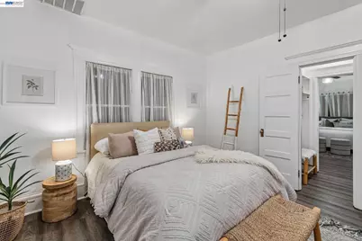 2063 Rosedale Ave, Oakland, CA 94601 - Photo 31