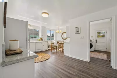 2063 Rosedale Ave, Oakland, CA 94601 - Photo 41