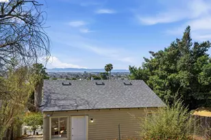 6914 Outlook Ave, Oakland, CA 94605 - Photo 25