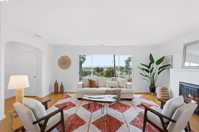 6914 Outlook Ave, Oakland, CA 94605 - Photo 3