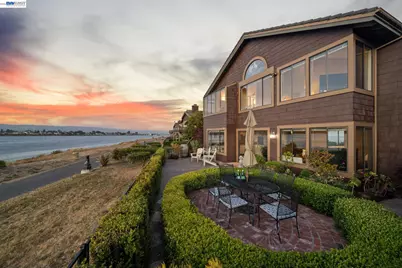 2857 Sea View Pkwy, Alameda, CA 94502 - Photo 1