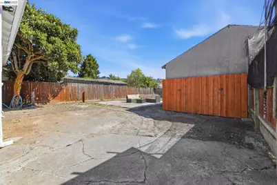 1512 Oriole Ave, San Leandro, CA 94578 - Photo 25