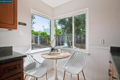 2137 Holbrook Drive, Concord, CA 94519 - Photo 15